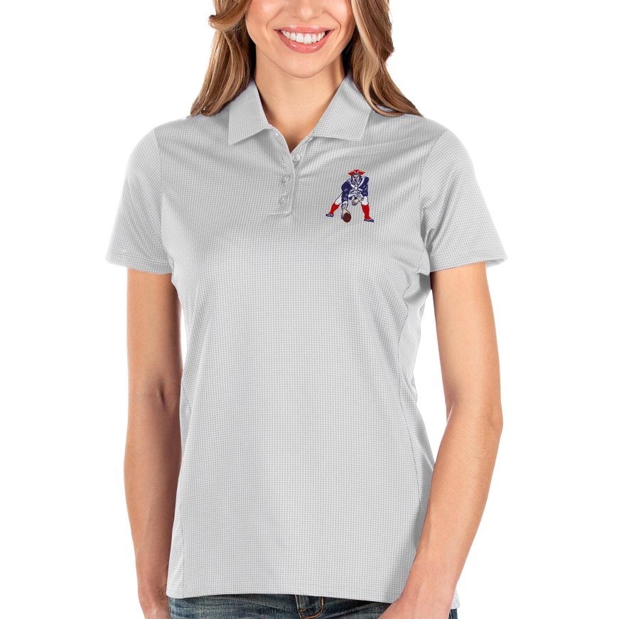 Women Antigua White Retro Logo Balance Polo ZZ06V22544 Patriots Jersey Clothing